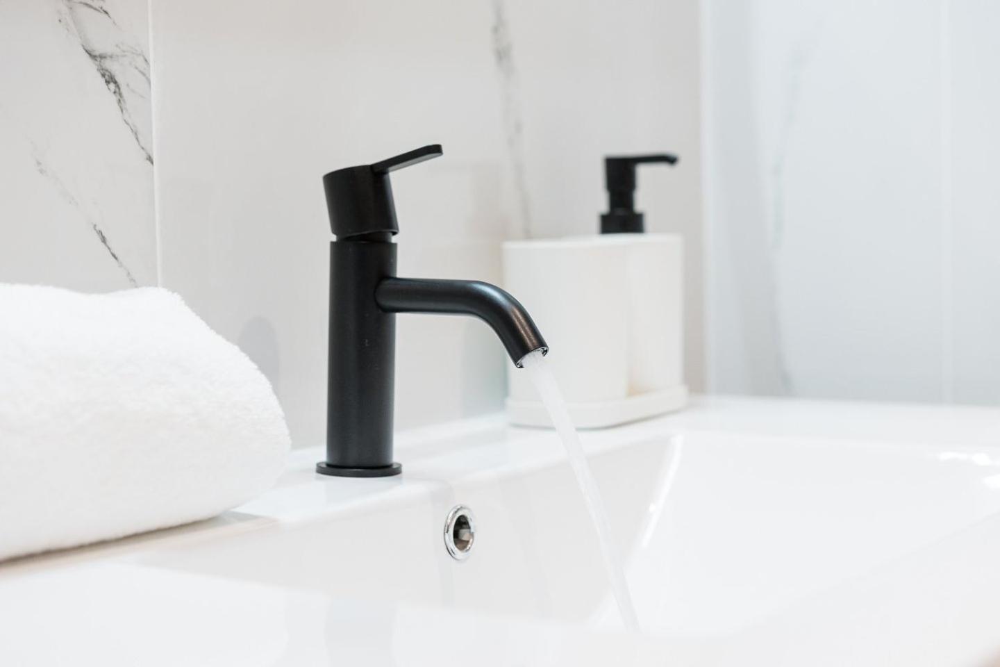 Apartament Guestready - Poet'S Modern Retreat Porto Zewnętrze zdjęcie