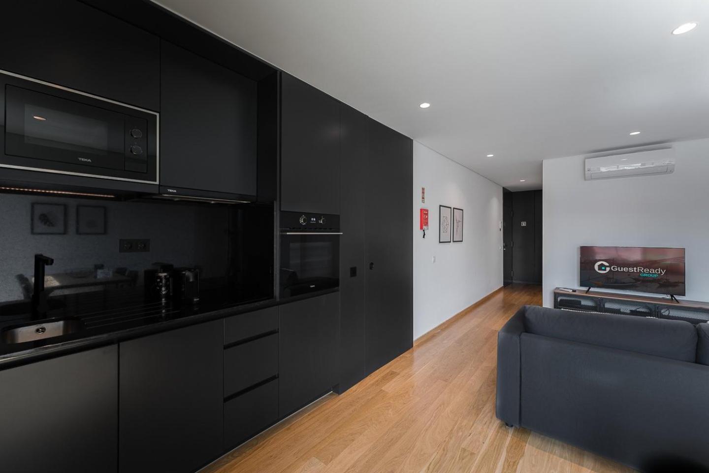 Apartament Guestready - Poet'S Modern Retreat Porto Zewnętrze zdjęcie